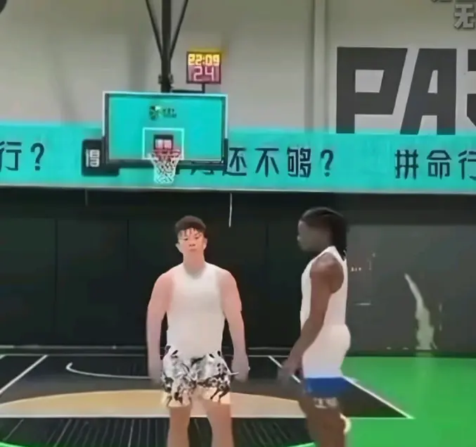 《牛教练的裤子》HD1080P免费观看-《牛教练的裤子》篮球1V1单挑完整视频-无广告在线观看不收一分钱